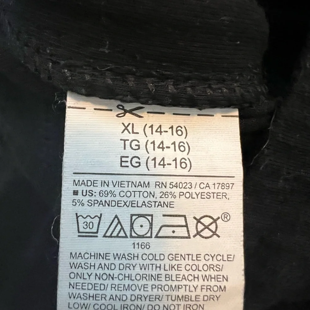 Old Navy Joggers - Picture 9 of 9
